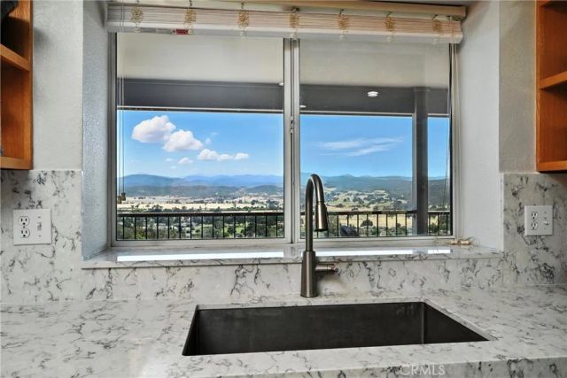 19415 Dallas Court, Hidden Valley Lake, CA 95467