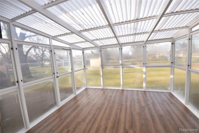 5106 Lakewood Drive, Grand Blanc, MI 48439