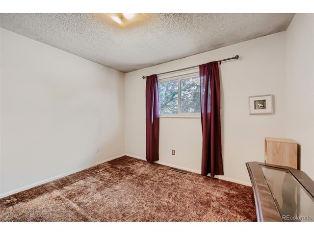 4618 Ridgeglen Rd, Colorado Springs, CO 80918