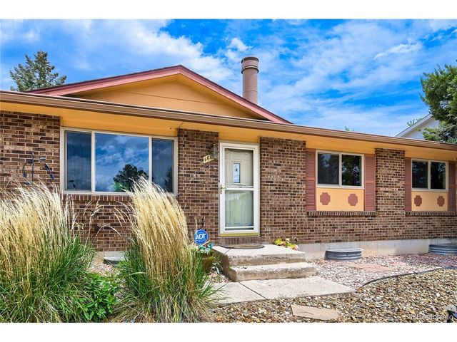 4618 Ridgeglen Rd, Colorado Springs, CO 80918