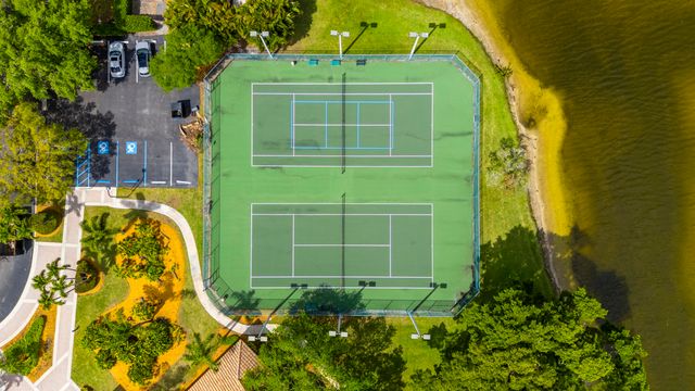 10633 Pelican Drive, Wellington, FL 33414