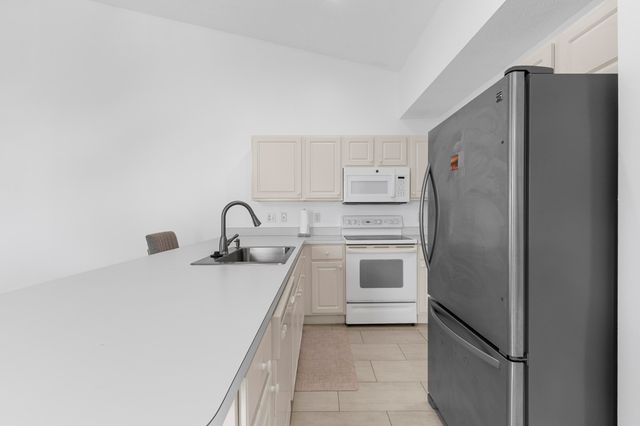 10633 Pelican Drive, Wellington, FL 33414