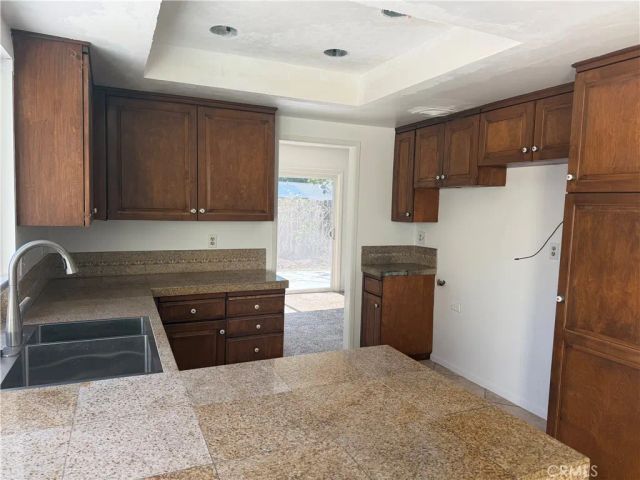 3385 Valencia Hill, Riverside, CA 92507