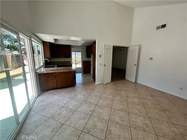 3385 Valencia Hill, Riverside, CA 92507