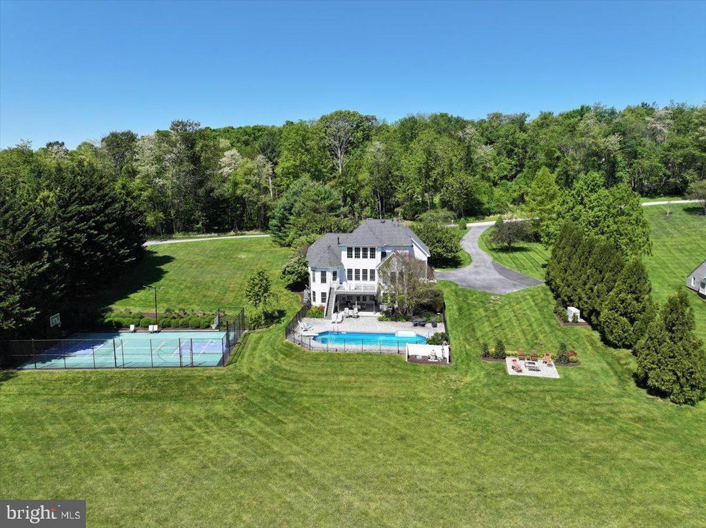 Image 4 of property listing at 1203 DAIRY RD, Parkton, MD 21120