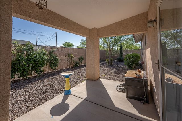 2103 Los Angeles Street, Kingman, AZ 86401