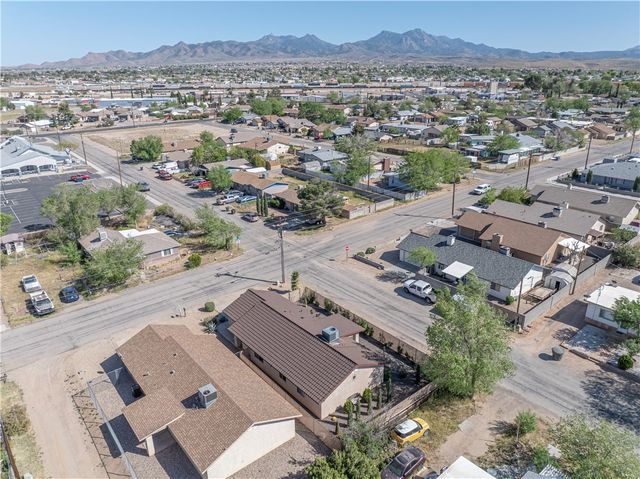 2103 Los Angeles Street, Kingman, AZ 86401
