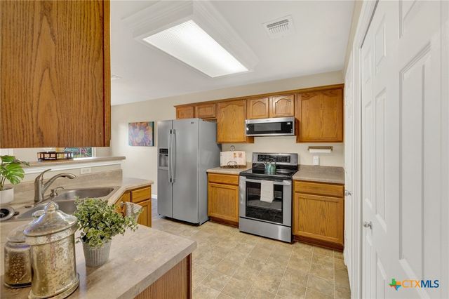 2047 Lisa Lane, San Marcos, TX 78666