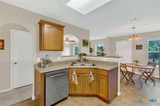 2047 Lisa Lane, San Marcos, TX 78666