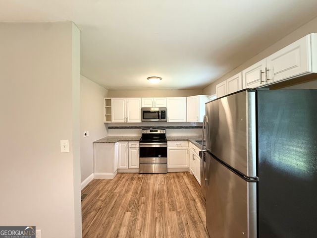 429 SE Oak Drive, Atlanta, GA 30354