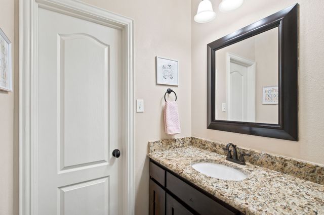 102 Brock Court, Millsap, TX 76066