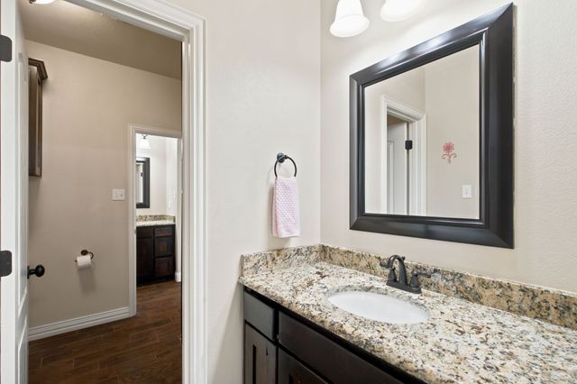 102 Brock Court, Millsap, TX 76066