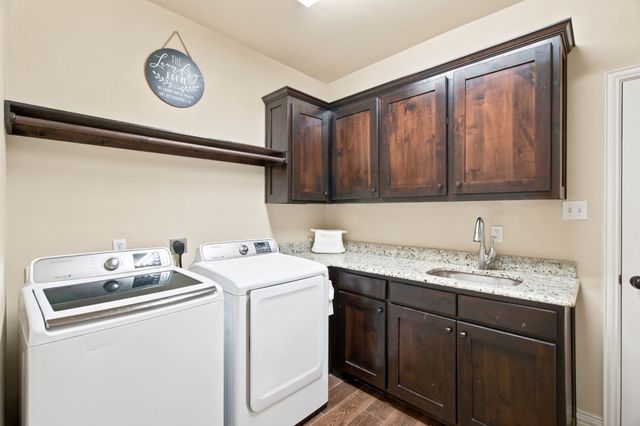 102 Brock Court, Millsap, TX 76066