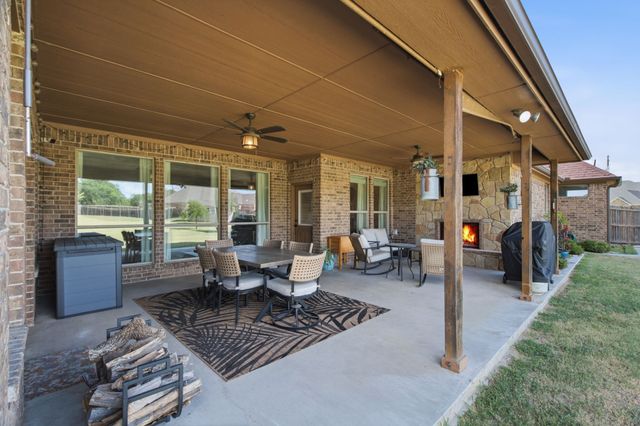 102 Brock Court, Millsap, TX 76066