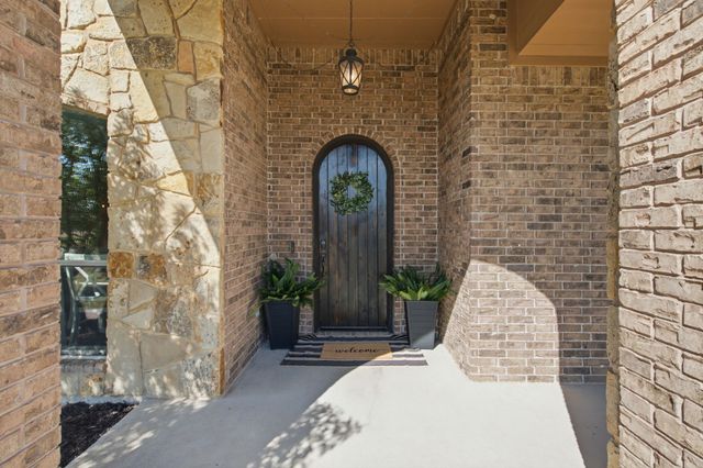 102 Brock Court, Millsap, TX 76066