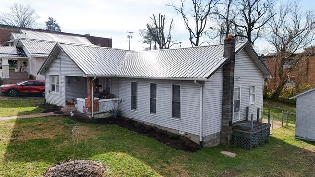 286 S 3rd Street, Williamsburg, KY 40769