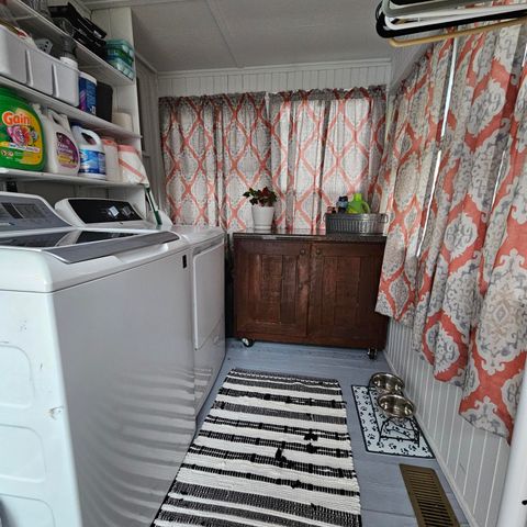 286 S 3rd Street, Williamsburg, KY 40769