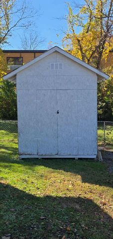 286 S 3rd Street, Williamsburg, KY 40769