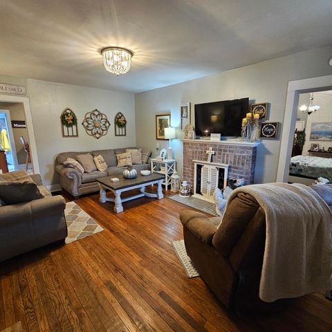 286 S 3rd Street, Williamsburg, KY 40769