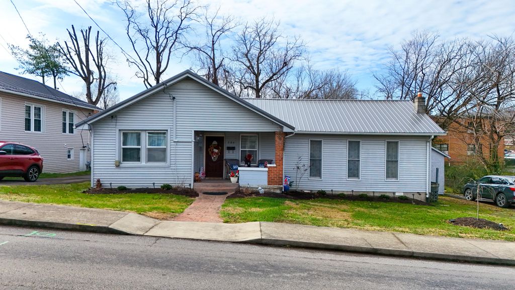 286 S 3rd Street, Williamsburg, KY 40769