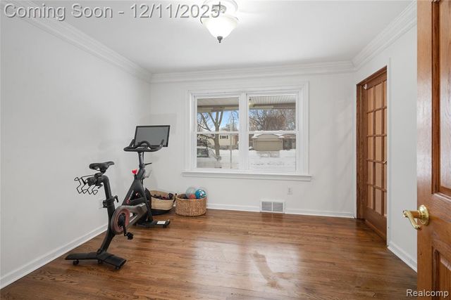 15238 Farmbrook Drive, Plymouth, MI 48170