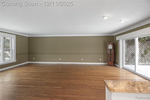 15238 Farmbrook Drive, Plymouth, MI 48170