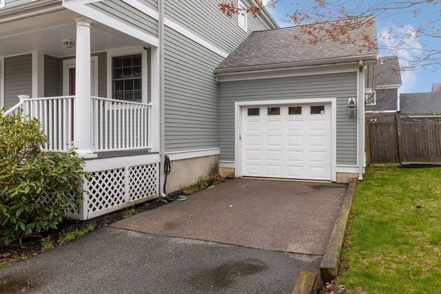 17 Snowden Way, Boston, MA 02124