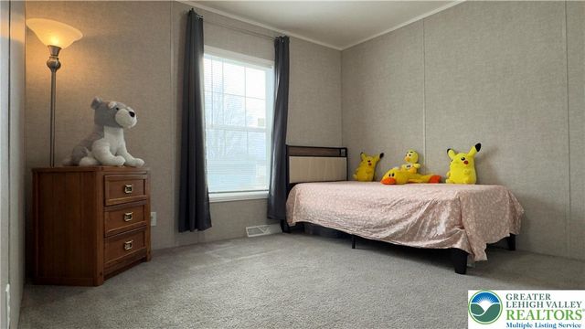 8865 Breinig Run Circle, Upper Macungie Twp, PA 18031