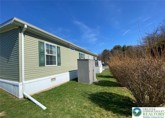 8865 Breinig Run Circle, Upper Macungie Twp, PA 18031