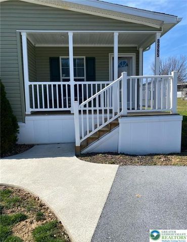 8865 Breinig Run Circle, Upper Macungie Twp, PA 18031