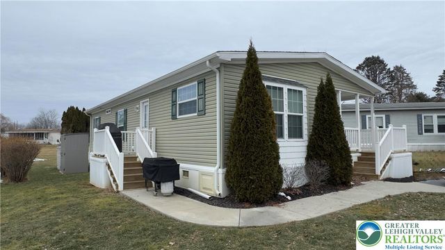 8865 Breinig Run Circle, Upper Macungie Twp, PA 18031