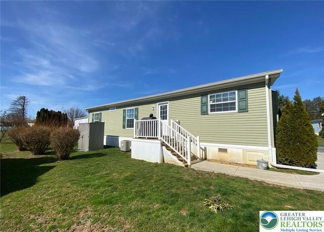 8865 Breinig Run Circle, Upper Macungie Twp, PA 18031