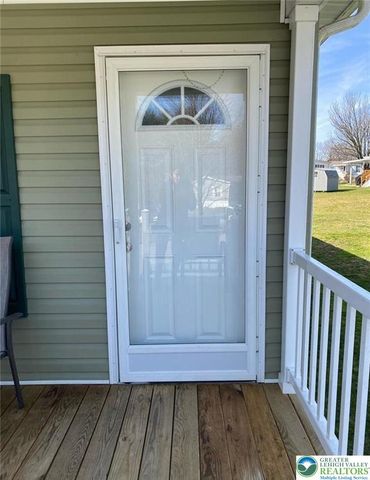 8865 Breinig Run Circle, Upper Macungie Twp, PA 18031