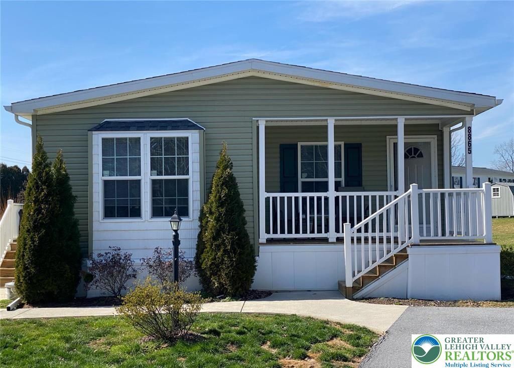 8865 Breinig Run Circle, Upper Macungie Twp, PA 18031