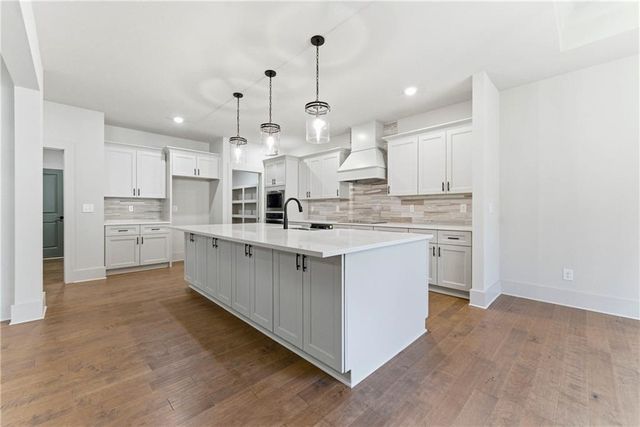 158 Races Road, Hoschton, GA 30548