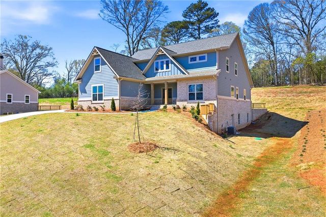 158 Races Road, Hoschton, GA 30548