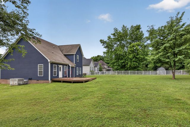 4950 Curtis Dr, Cookeville, TN 38506