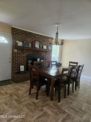 5004 Rollingwood Estate Drive, Vicksburg, MS 39180