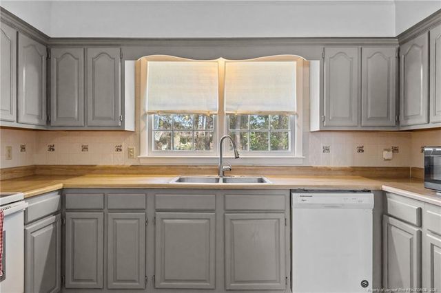 908 Ruton Court, Fayetteville, NC 28303