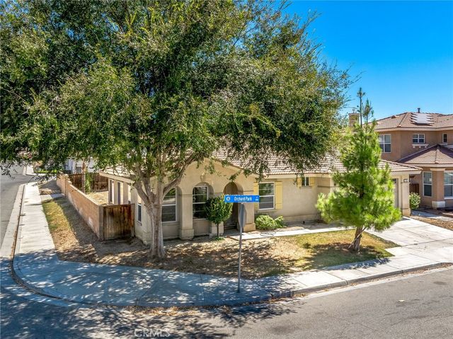 1863 Orchard Park Court, San Jacinto, CA 92583