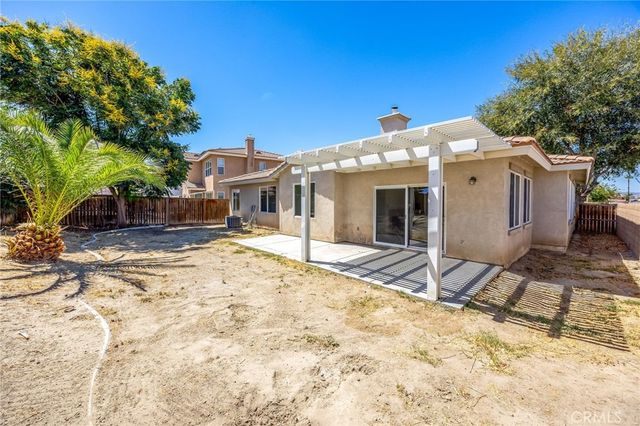 1863 Orchard Park Court, San Jacinto, CA 92583