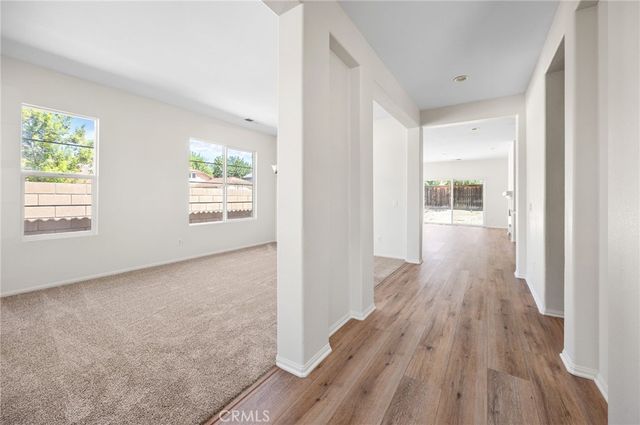 1863 Orchard Park Court, San Jacinto, CA 92583