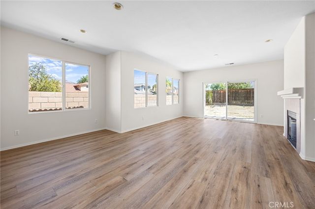 1863 Orchard Park Court, San Jacinto, CA 92583