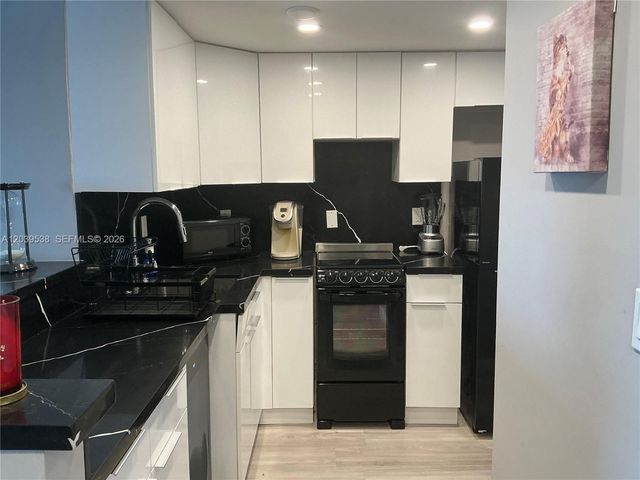 800 West Ave 533, Miami Beach, FL 33139