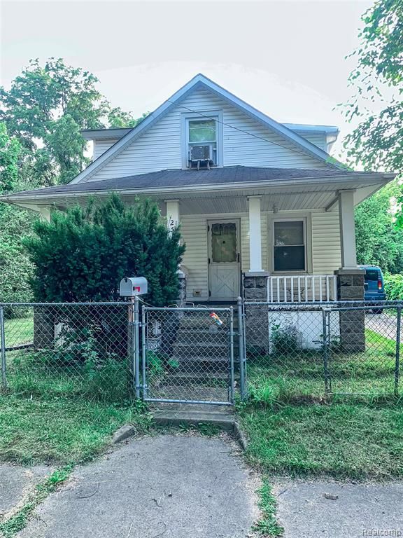 2511 Wilkins Street, Saginaw, MI 48601