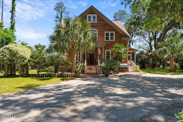121 Alston Road, Beaufort, SC 29907