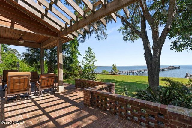 121 Alston Road, Beaufort, SC 29907