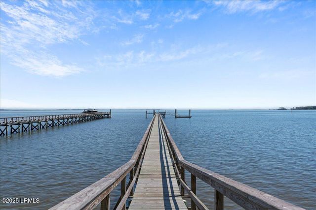 121 Alston Road, Beaufort, SC 29907