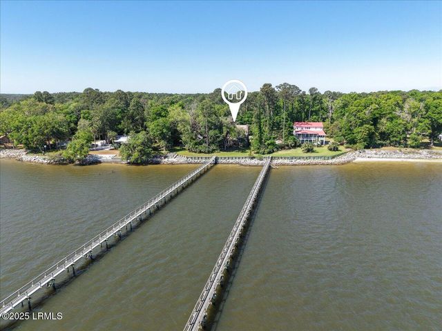 121 Alston Road, Beaufort, SC 29907