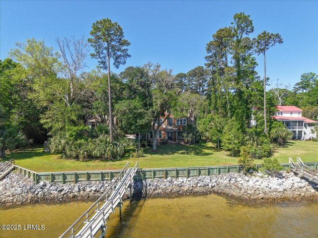 121 Alston Road, Beaufort, SC 29907